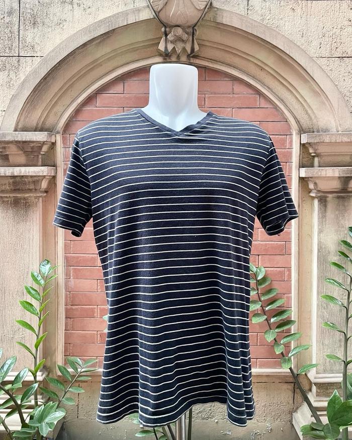 PRELOVED H&M T-SHIRT SIZE L | CODE C3853