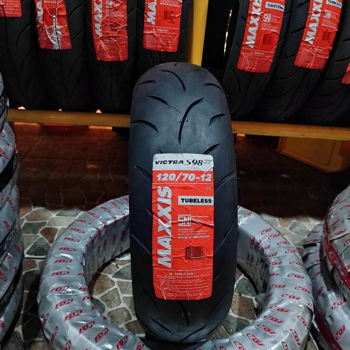 MAXXIS VICTRA. 120/70-12