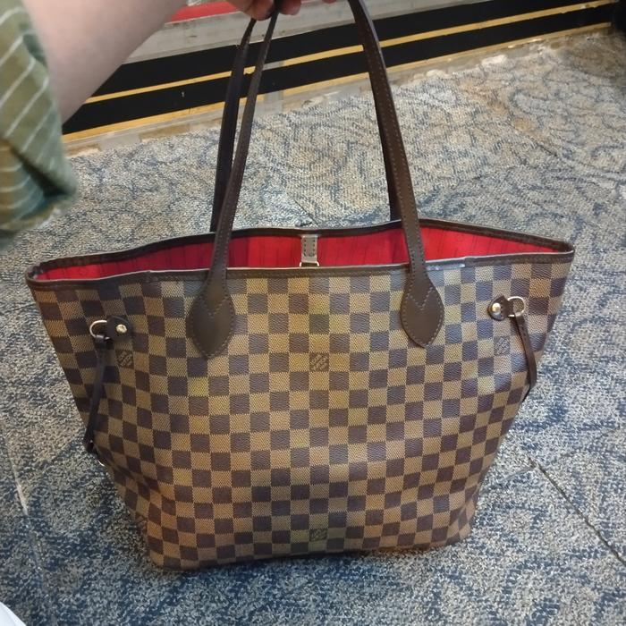 prelove singpore tote Lv