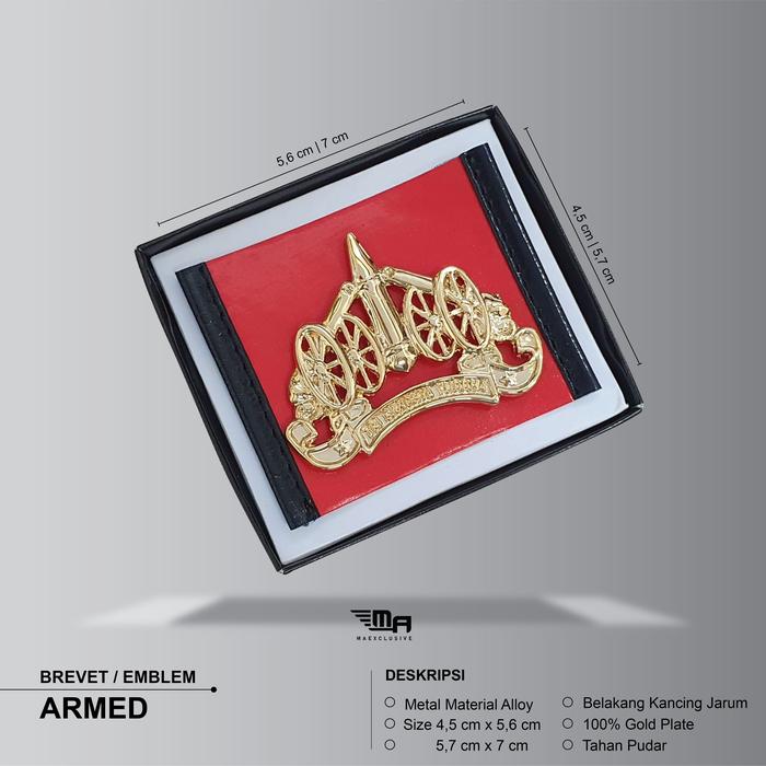 EMBLEM BARET ARMED BRIVET BREVET ARMED BARET PIN