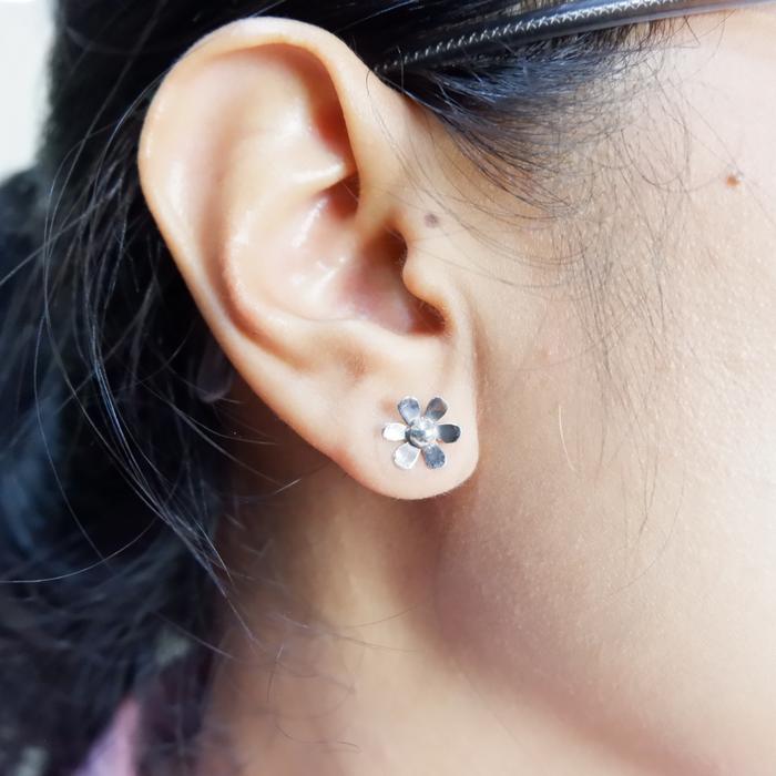 CAMELIA EARRING ANTING BUNGA GIWANG PERAK 925 HANDMADE BALI