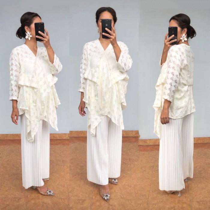 Rahayu kebaya