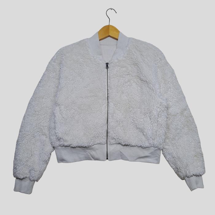 Uniqlo Bomber Sherpa Jacket (J004)