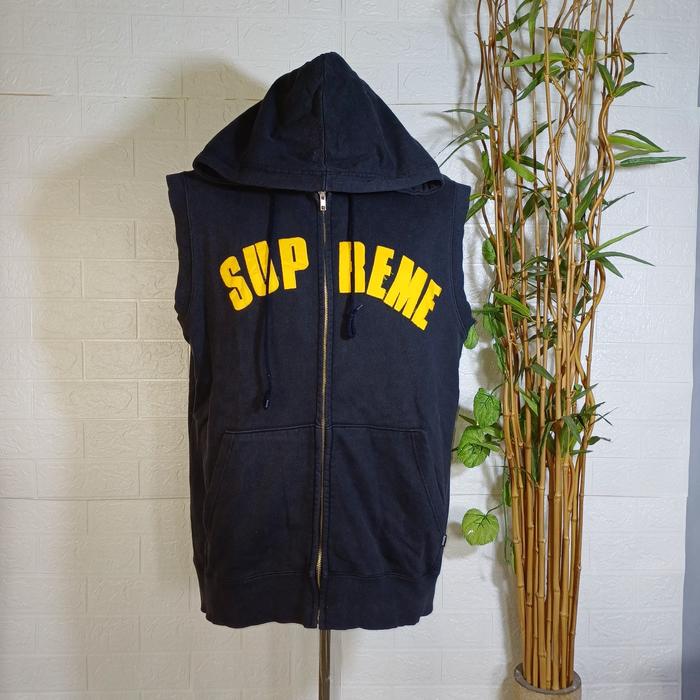 HOODIE SUPREME ARC LOGO CANADA (SECOND BRANDED) SIZE XL, HITAM, HD0079
