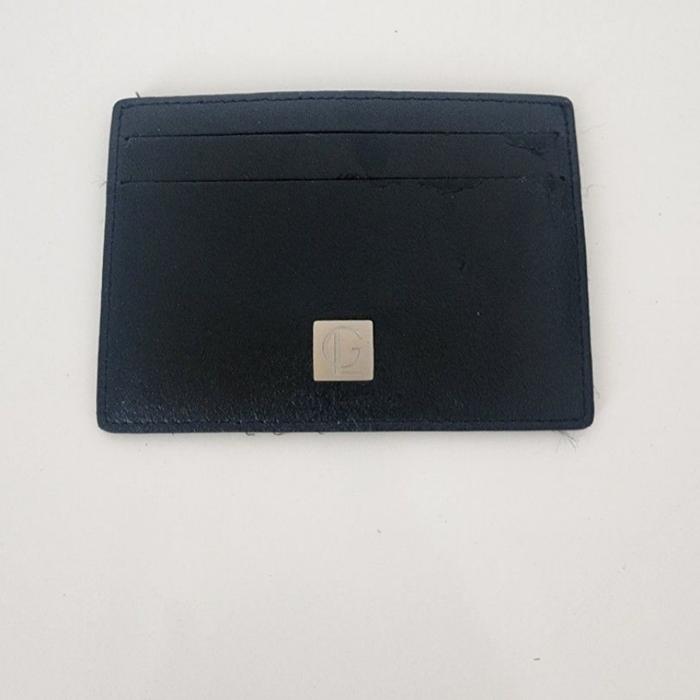 cardholder Guy Laroche