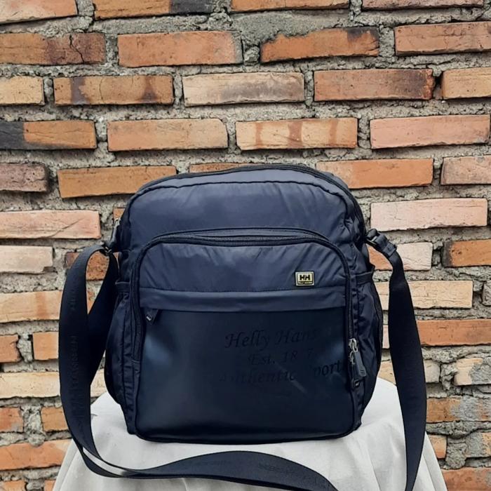 helly hansen sling bag