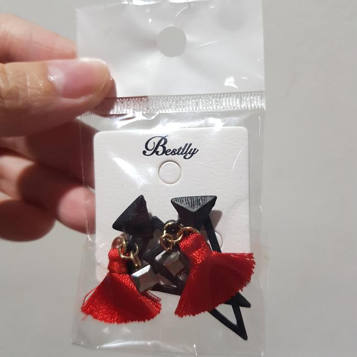Anting arrow red feather