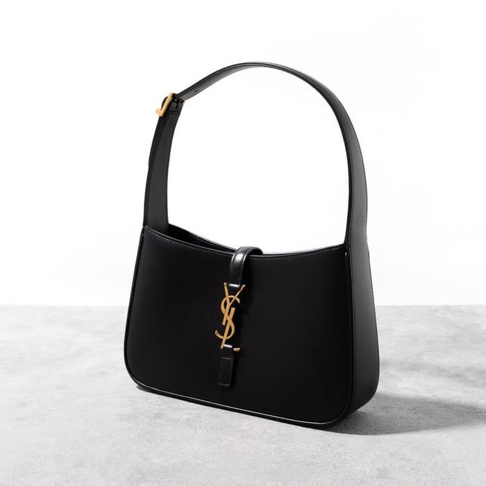 SAINT LAURENT Le 5 A 7 hobo bag smooth leather Black