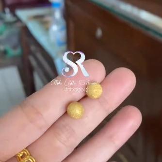 anting emas 24K kadar 99.99%