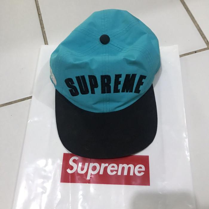 Supreme x The north face cap