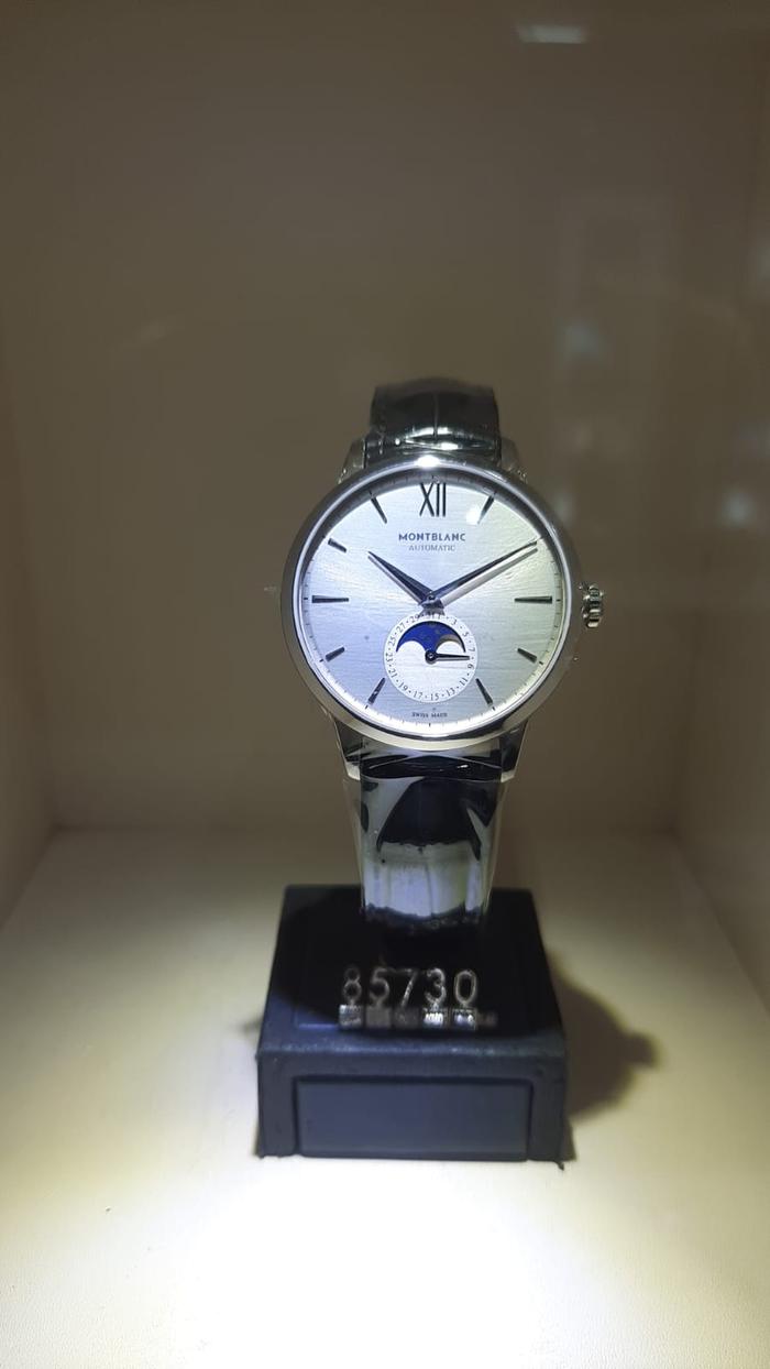 110699 Heritage Spirit Moon Phase Montblanc Watch Analog