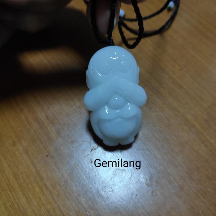 Giok Asli Bersertifikat - Liontin Monyet