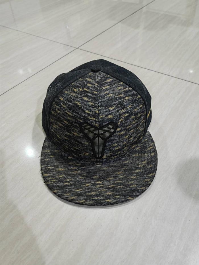 Topi Snapback Kobe Bryant Black Mamba Mentality 11 Nike True
