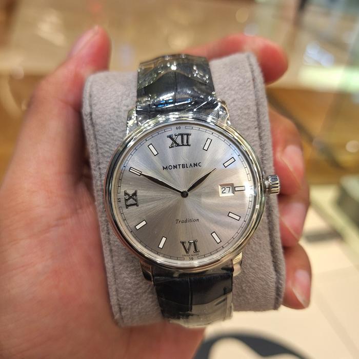 MONTBLANC TRADITION QUARTZ DATE 40 MM Stainless Watch Watches