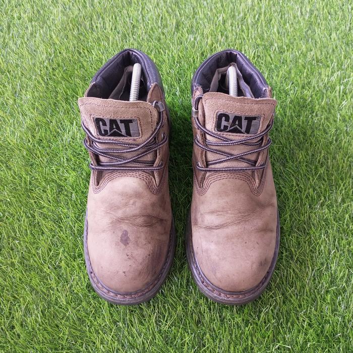 Caterpillar Chukka Kulit