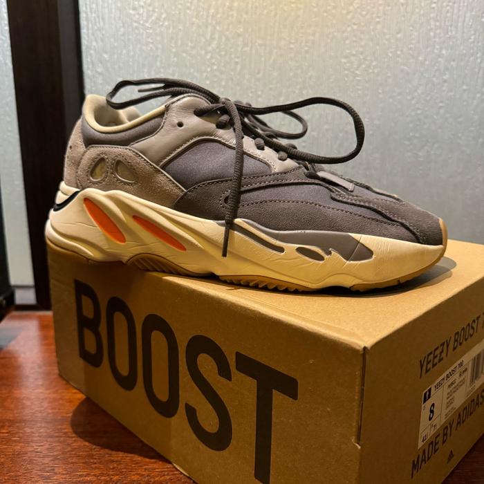 Adidas Yeezy Boost 700 Magnet ORIGINAL BEKAS / SECOND