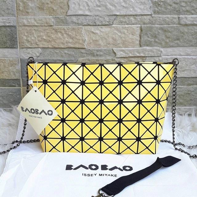 Like baobao issey miyakey alex motif slingbag baobao bag