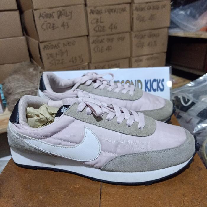 Sepatu Sneakers N!ke Daybreak Barely Rose Second - Size 42