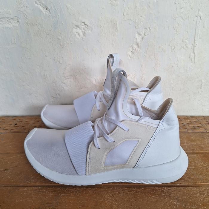 Sepatu second ori Adidas tubular full white size 36