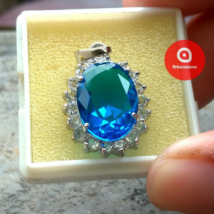 Liontin Wanita Cantik Batu Permata Blue Topaz Diamond