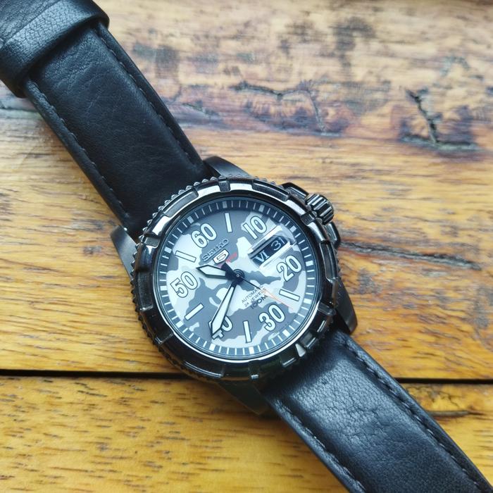 SEIKO 5 SPORTS BLACK ARMY MILITARY - AUTOMATIC 4R36A
