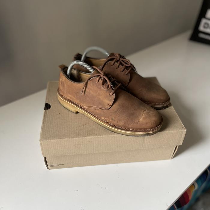 clarks desert london beswax
