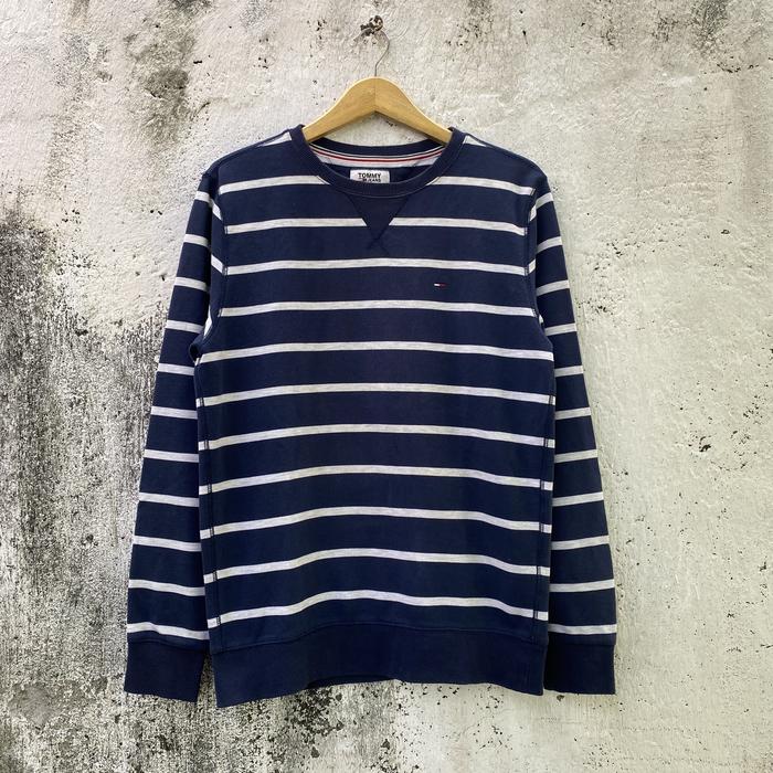 Crewneck Tommy Jeans - Size M fit L - Jaket Sweater Sweatshirts