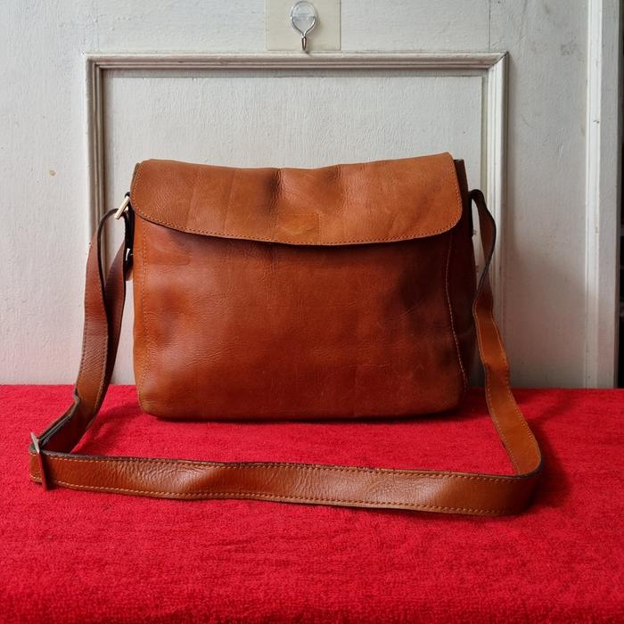 TAS SLING KULIT ASLI WANITA SECOND IMPORT /TAS SELEMPANG KULIT VINTAGE