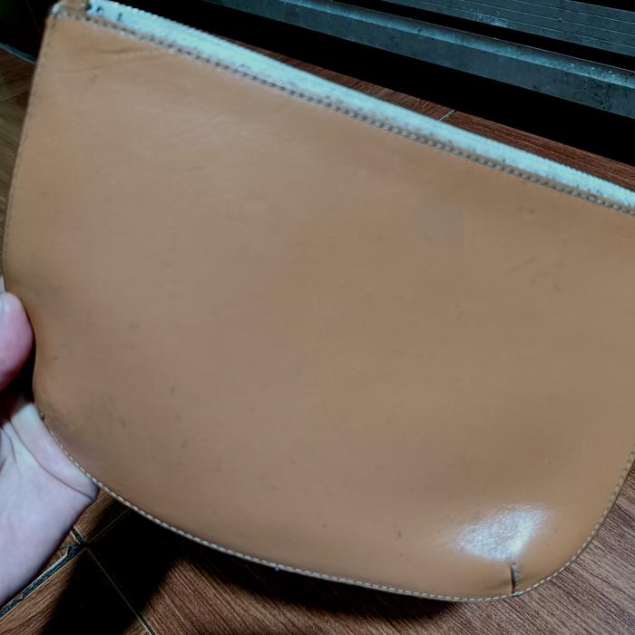 apc pouch