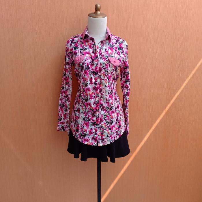 atasan kemeja wanita motif bunga pink BD.CORP cewek M lengan panjang