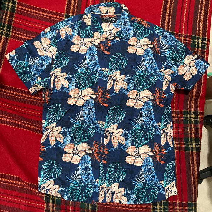 kemeja motif floral preloved