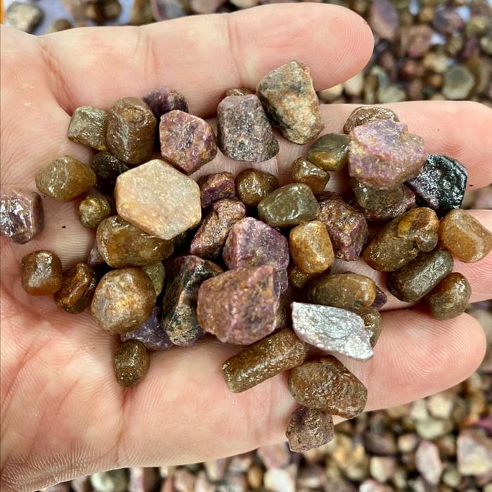 Ruby Birma star natural - Bongkahan Rubi Birma