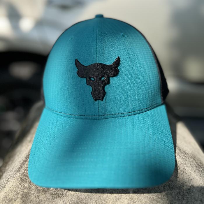Topi Under Armour | Project Rock Trucker Cap