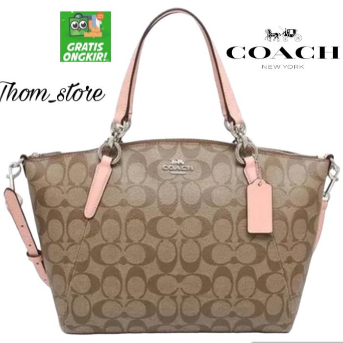 TAS SELEMPANG WANITA C H F28989 KELSEY SATCHEL KHAKI PINK SIGN CANVAS