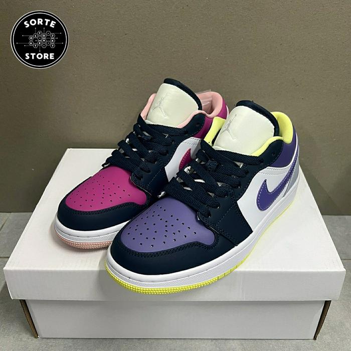SEPATU WANITA AJ 1 LOW PURPLE MAGENTA art DJ4342-400