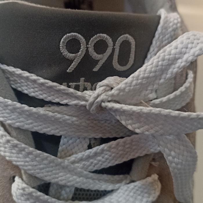 New Balance 990V3