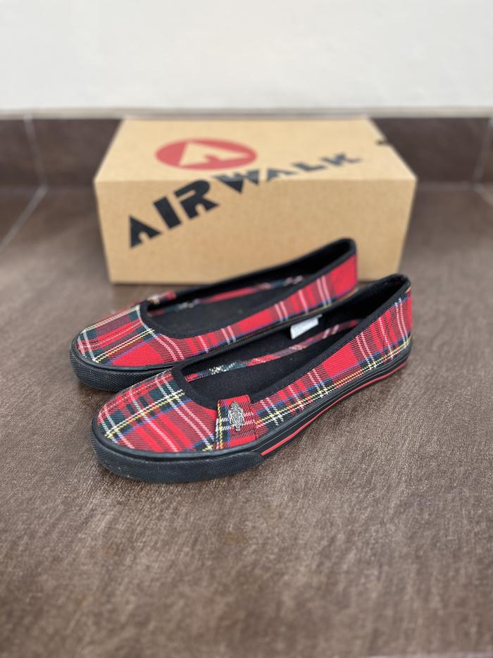 Sepatu Flat Shoes Wanita - Flat Shoes Airwalk Motif Kotak Kotak | Size Ukuran 39.5 | Red Merah | Sep