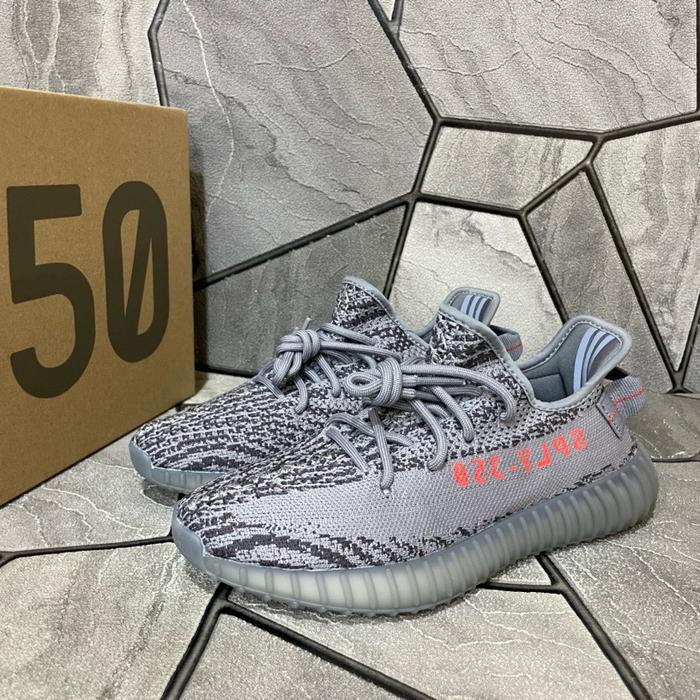 Yeezy 350V2 Beluga