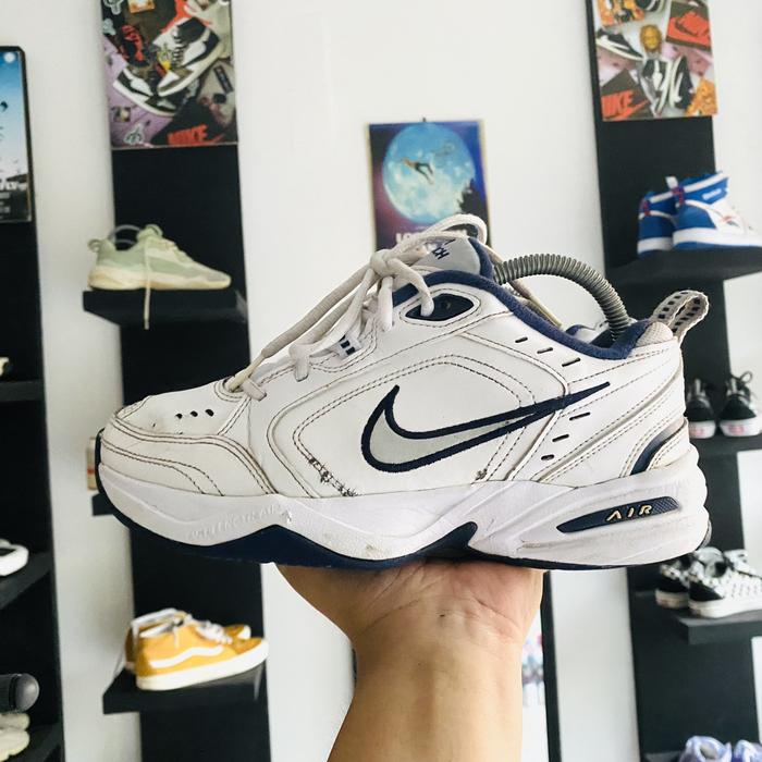 ni** air monarch