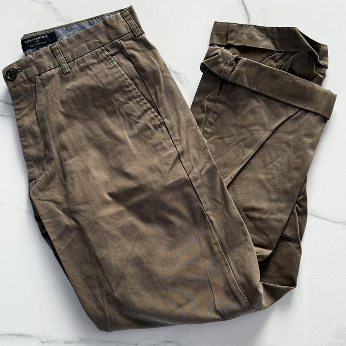 BANANA REPUBLIC Brown Bootcut Khaki Chino Pants 34/34