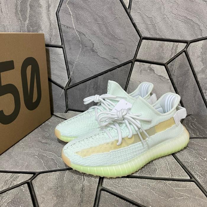 Yeezy 350 V2 Hyperspace