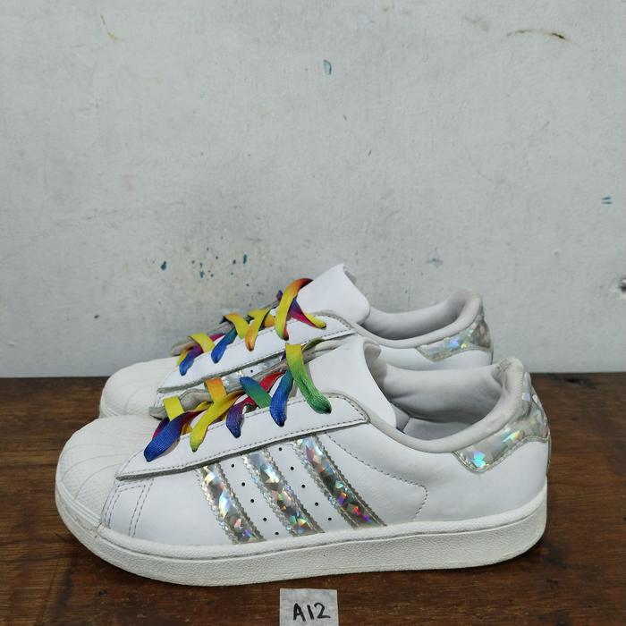 sepatu anak second ori adidas superstar hologram size 35