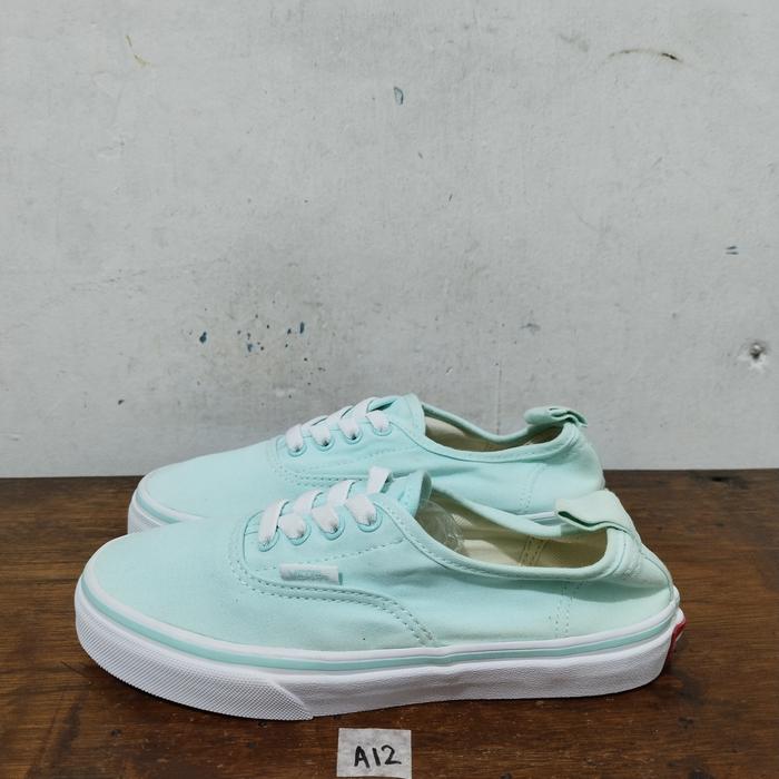 sepatu anak second ori vans authentic tosca size 34