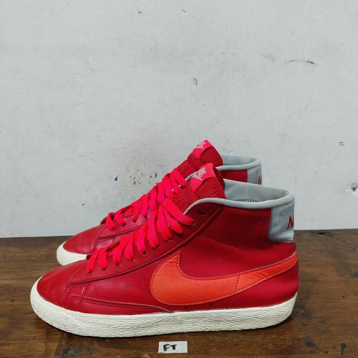 sepatu second ori nike blazer high red size 38