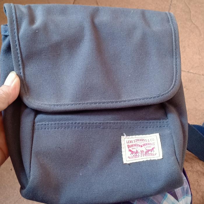 tas kecil Levis original