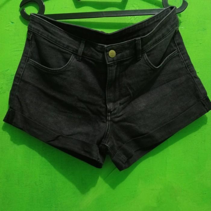 CELANA JEANS PENDEK PRIA WANITA H&M ORIGINAL IMPORT MADE IN CAMBODIA STRETCH  SHORTS LOW WAIST HITAM