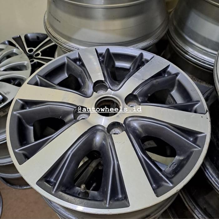Velg OEM Nissan Grand Livina HWS R15