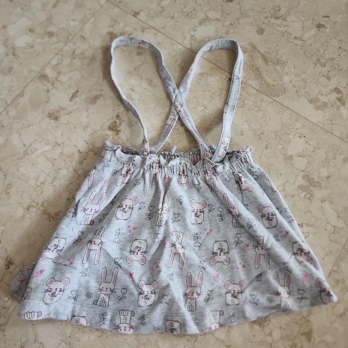 Rok Anak Perempuan Model Bertali Bahu Model Monyet Warna Abu 4-5 Y