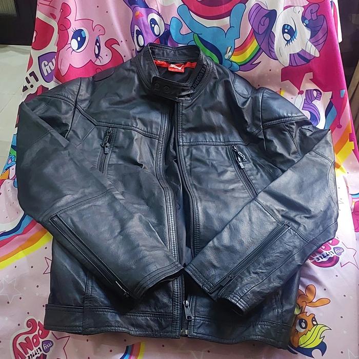 Jaket kulit Puma x Ducati
