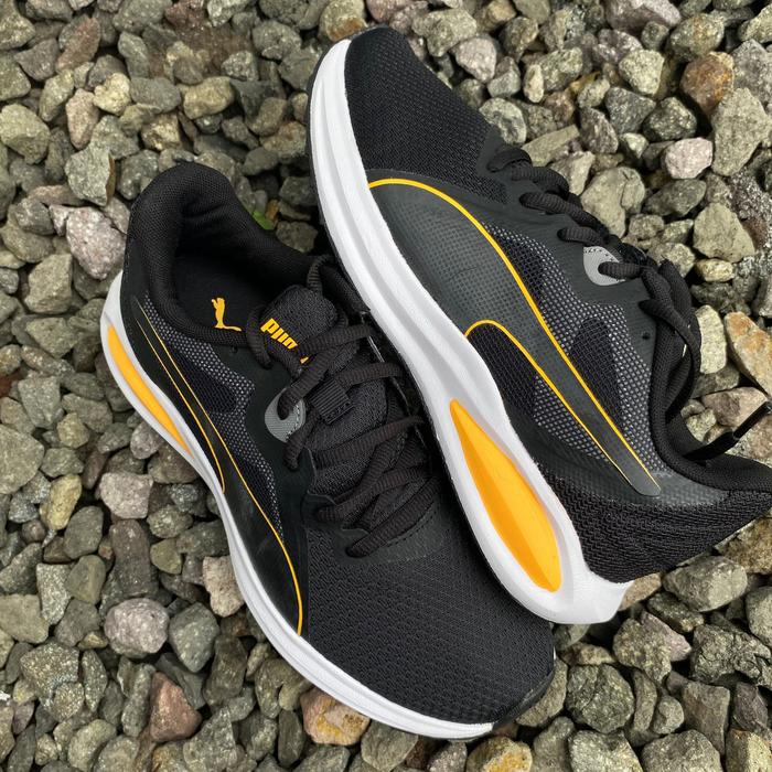 Sepatu Puma Twitch Runner Black-Sun Stream ( 376289-20 )
